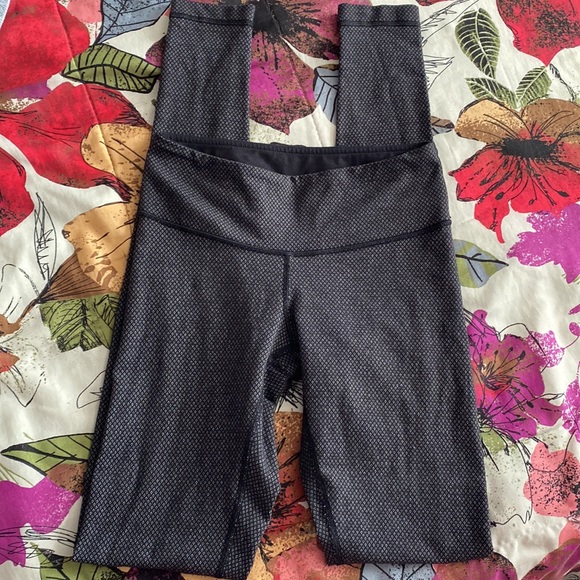 Lululemon Wunder Under Pant - Picture 7 of 9